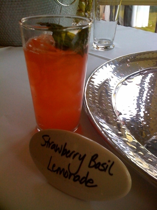 strawberry basil lemonade.jpg